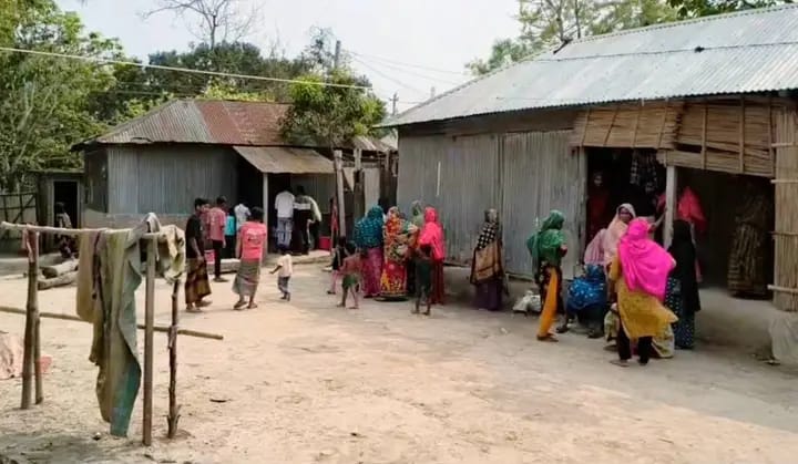 সুজানগরে বিএনপি সমর্থিত দুই গ্রুপের সংঘর্ষে নিহত ২ আহত অন্তত ১০; উত্তেজনা বিরাজমান